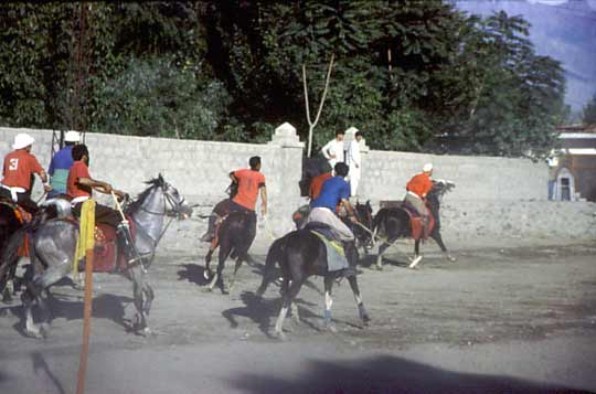 Jugando a Polo en Gilgit