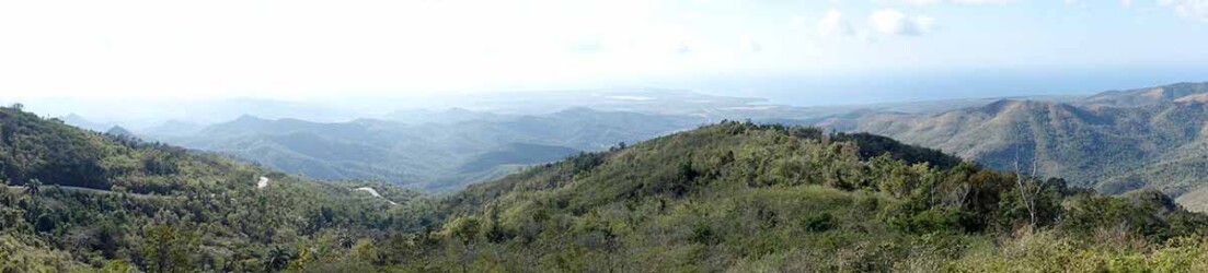 Camino a Topes de Collantes