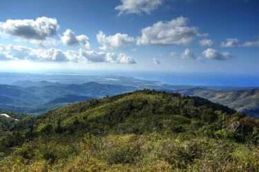 Camino a Topes de Collantes
